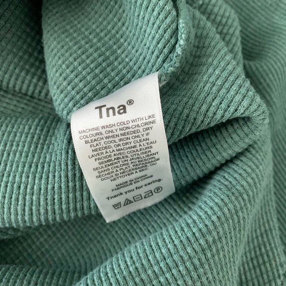 Aritzia TNA Alder Thermal, spruce green, XS - Picture 4 of 4